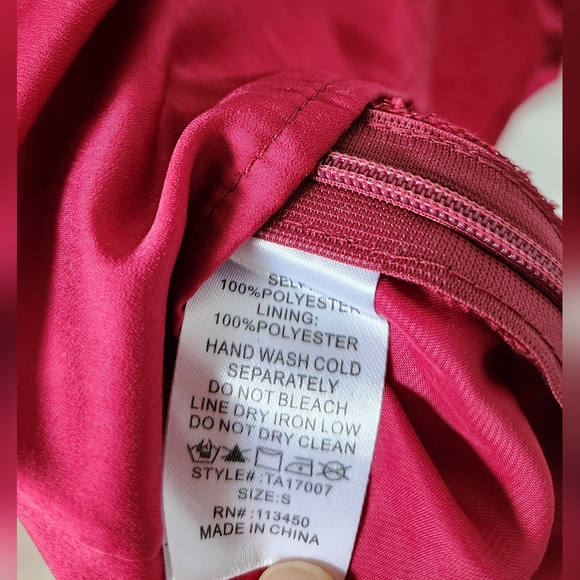 FASHION NOVA Red ruffles flamenco style blouse - Picture 4 of 11